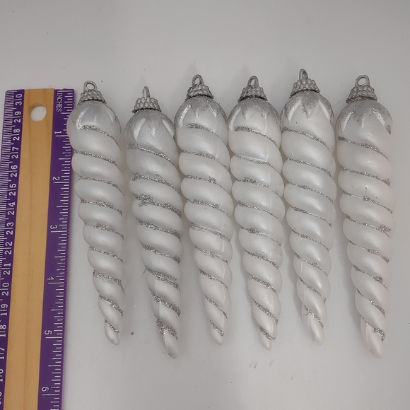 Lot Of 6 VTG Christmas Ornament Hand Painted Pearl Twist Plastic icicles Sparkle - Picture 3 of 3